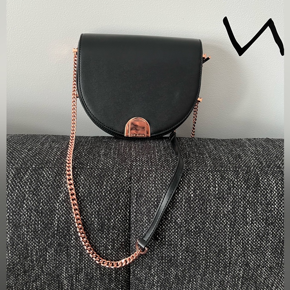Ted Baker cross body purse/shoulder purse with rose gold chain